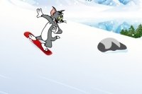 Tom jeździ na snowboardzie